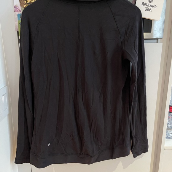 Lululemon nulu jacket with snaps - Picture 2 of 3